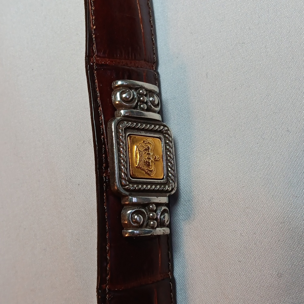 Womens Brighton Faux Snake Skin Burgundy Belt w/ Decorative Crown Hardware - Picture 3 of 6